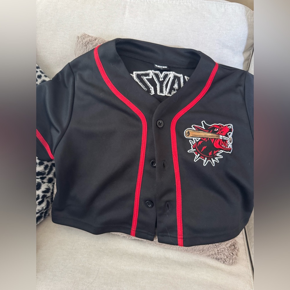 Kayzo cropped jersey!